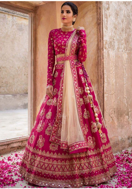 Choose Wedding Lehenga According to Body Shape