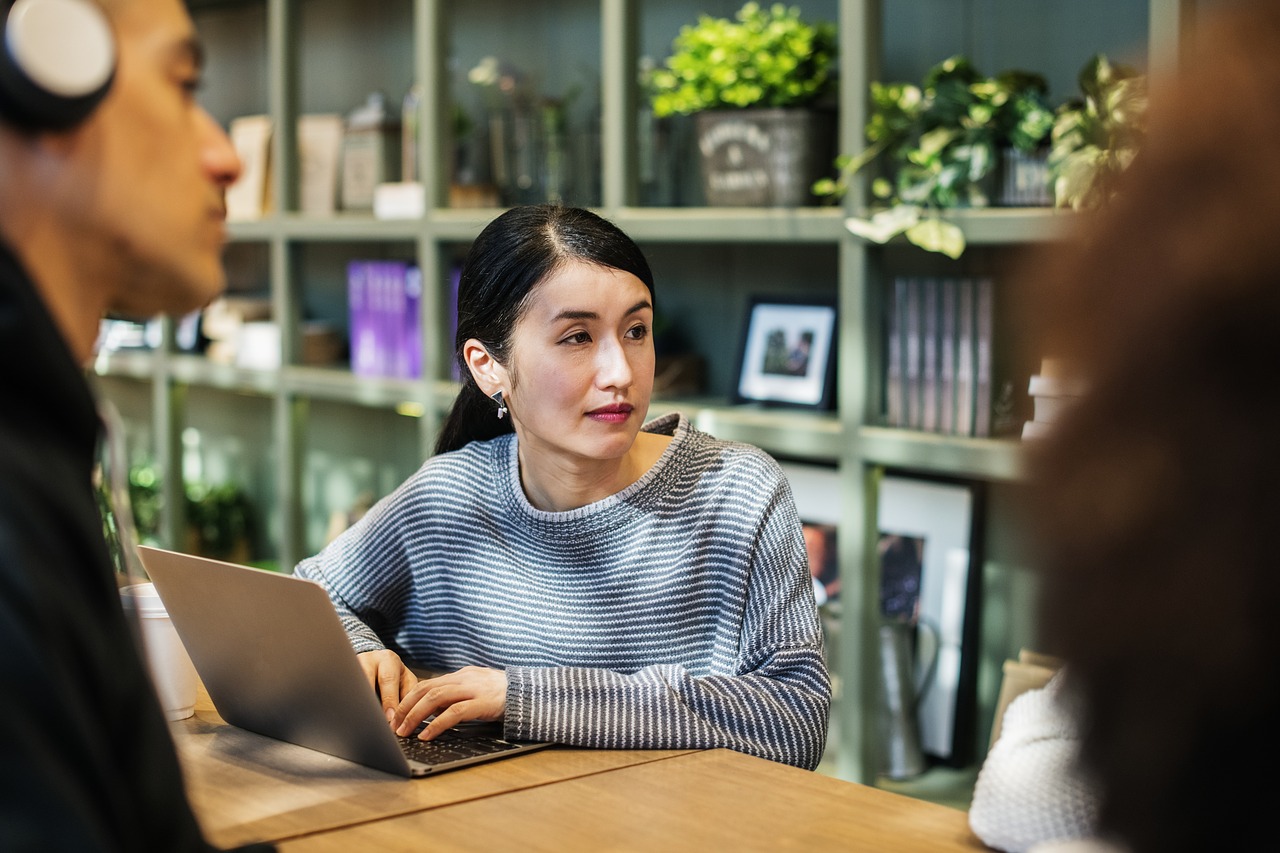 Woman working in a Office