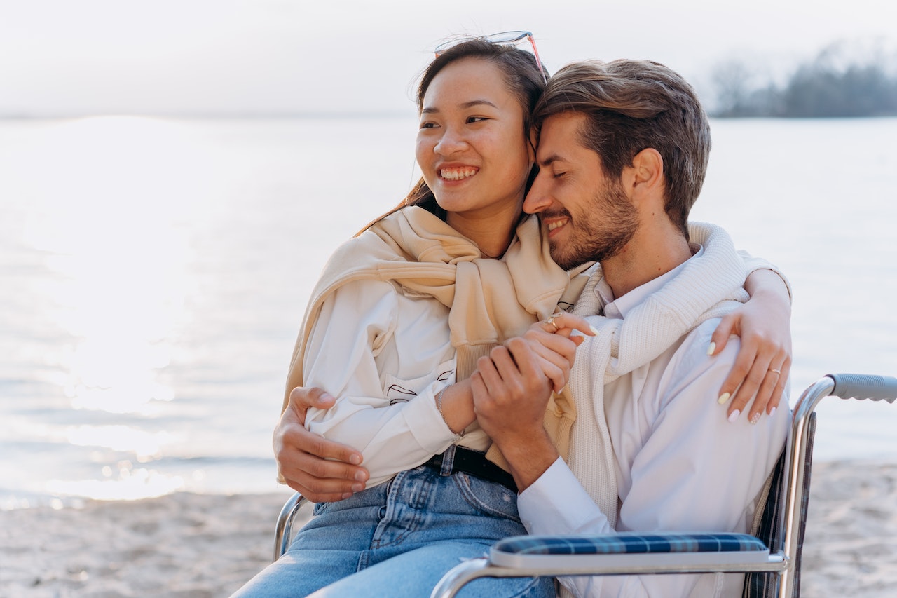 man and woman sharing your vulnerabilities with easy other