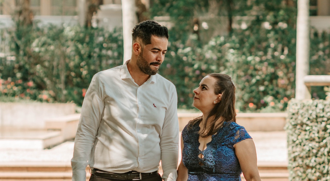 tall guy with short girlfriend