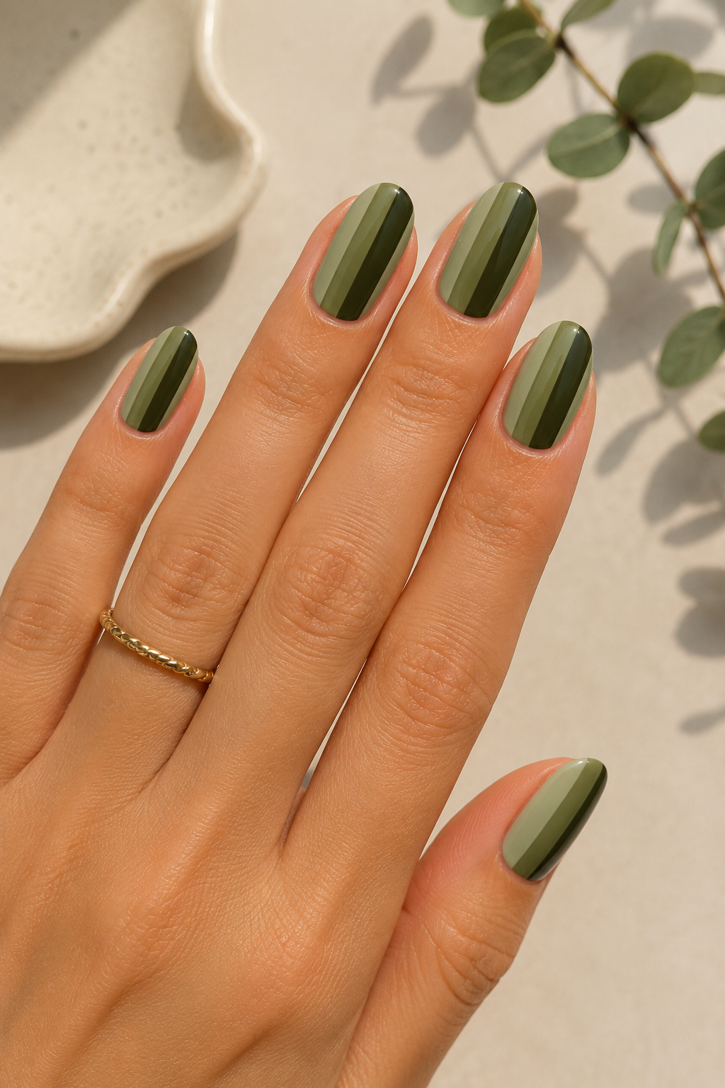 Vertical Green Tri-Stripe Nails