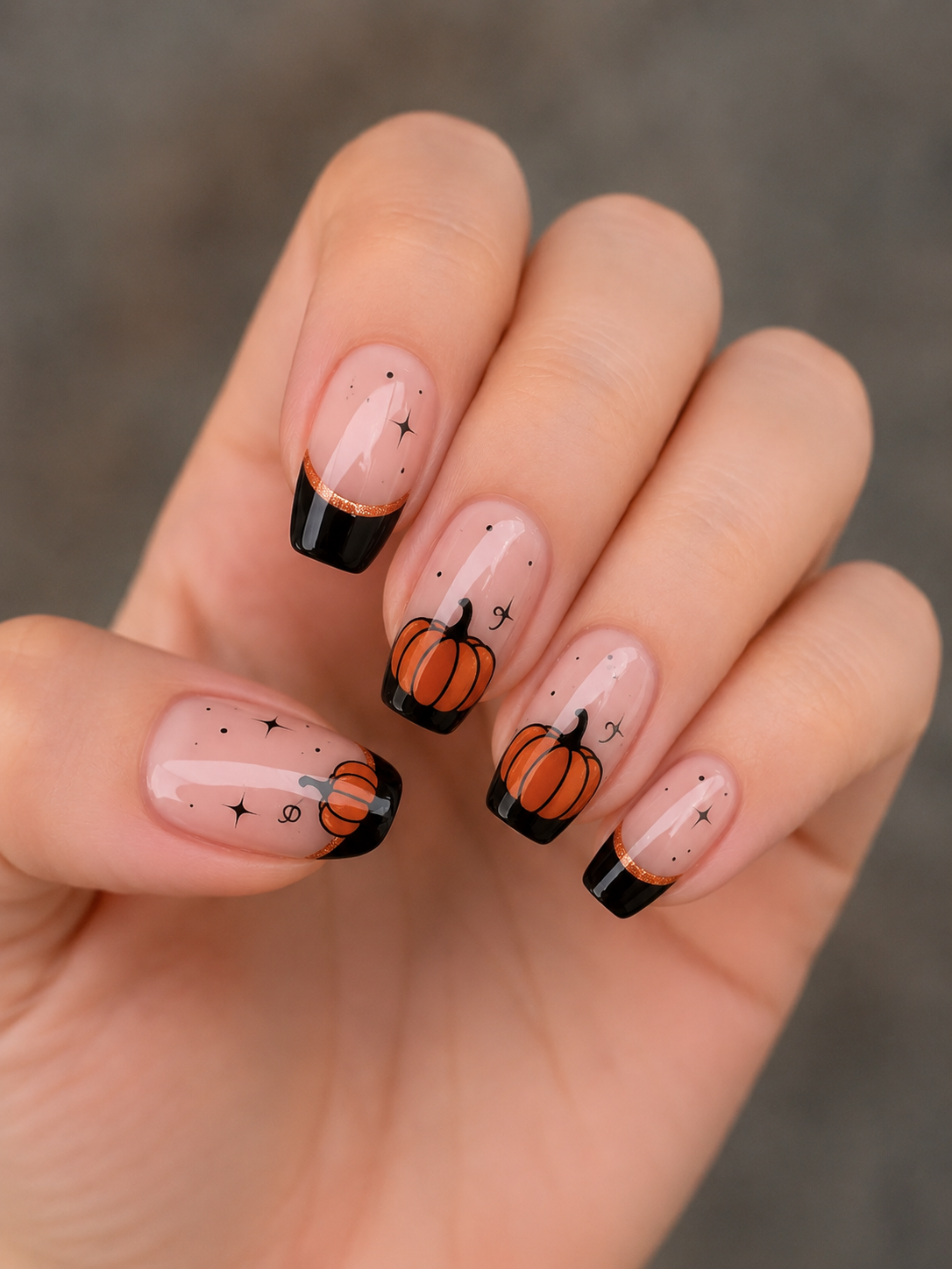 black pumpkin hallwoeen nail