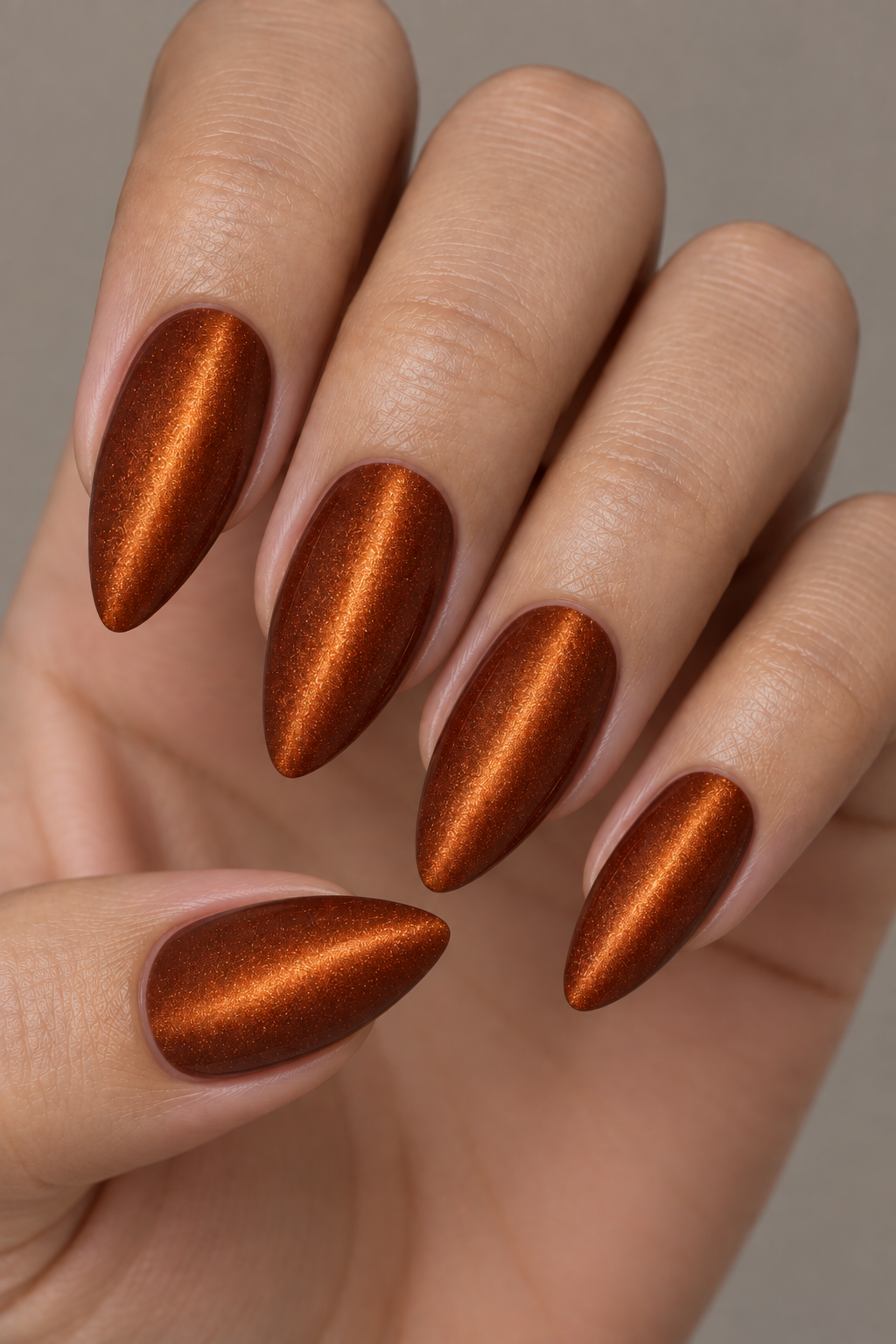 Molten Sienna Cat-Eye Nails